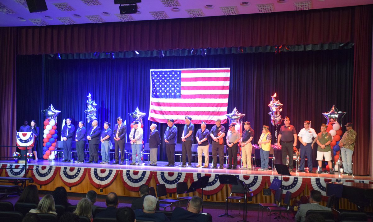 emeadowschools's tweet image. The district's inaugural Flags for Freedom ceremonies was a huge success at both high schools. Veterans throughout the East Meadow community were recognized by students and educators in the district.