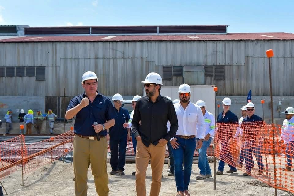 🏗️✨ #Nacionales | Inicia el Proyecto Vistas Soyapango con inversión de $30 millones

El director de OPAMSS, Luis Rodríguez, anunció el arranque del Proyecto Vistas Soyapango, una inversión privada de $30 millones por parte de Agrisal, que impulsará el desarrollo urbano en el