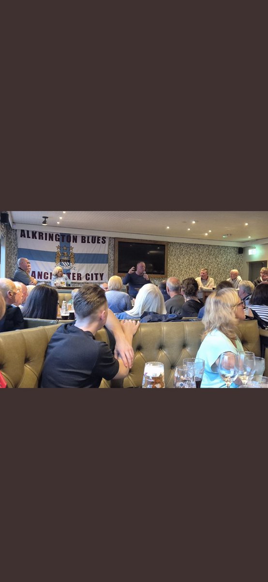 Fantastic night with the Alkrington supporters Branch .💙⚽️