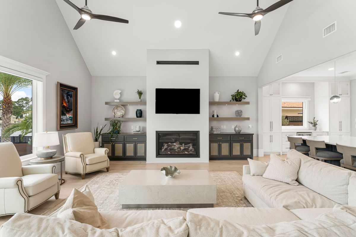 ScenicSothebysRealty tweet media