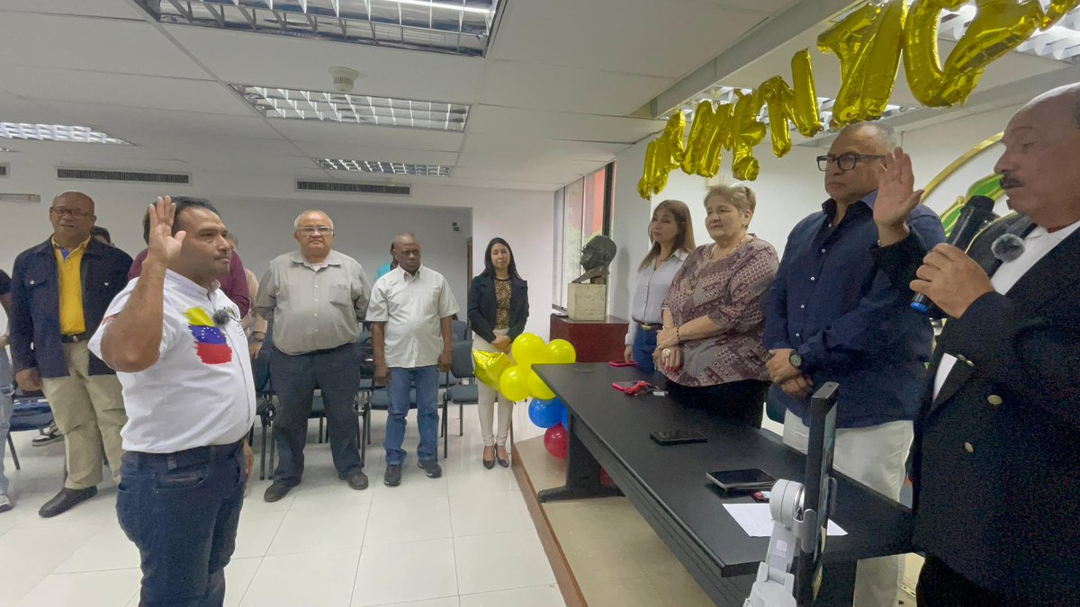 El Secretario Nacional de Profesionales y Técnicos <a href="/abetancourts/">Alberto Betancourt</a>, en compañía de la Secretaria Nacional de Organización <a href="/mydonascimento/">Myriam Do Nascimento</a>, y el Sub Secretario General Nacional, José Peraza, juramentó a Douglas Useche, como nuevo Sub Secretario Nacional de Profesionales y Técnicos.