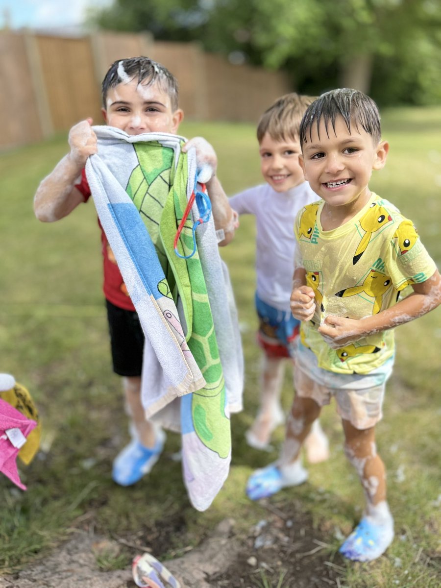 Bites and Bubbles tweet media