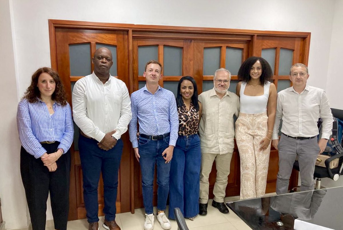 Sylvain Itté (@sylvainitte) on Twitter photo Estuve en #Quibdó, cumpliendo mi compromiso de conocer los territorios de Colombia 🇨🇴.
Tuve el honor de reunirme con la Gobernadora <a href="/NubiaCarolinaCC/">Nubia Carolina Córdoba-Curi</a> y con la <a href="/AlcaldiaQuibdo/">Alcaldía de Quibdó</a> para explorar nuevas oportunidades de colaboración en favor de la juventud y el desarrollo sostenible. Estuve en #Quibdó, cumpliendo mi compromiso de conocer los territorios de Colombia 🇨🇴.
Tuve el honor de reunirme con la Gobernadora <a href="/NubiaCarolinaCC/">Nubia Carolina Córdoba-Curi</a> y con la <a href="/AlcaldiaQuibdo/">Alcaldía de Quibdó</a> para explorar nuevas oportunidades de colaboración en favor de la juventud y el desarrollo sostenible.