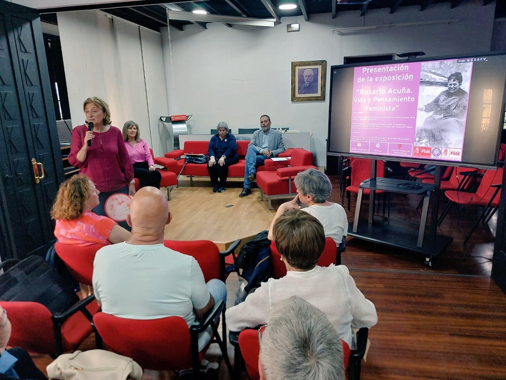 Esta tarde, en <a href="/psoe_oviedo/">PSOE Oviedo/Uviéu</a>, compartiendo un instante precioso en torno al ejemplo y figura de Rosario Acuña, ilustre librepensadora, defensora de la clase obrera y de la igualdad entre mujeres y hombres.