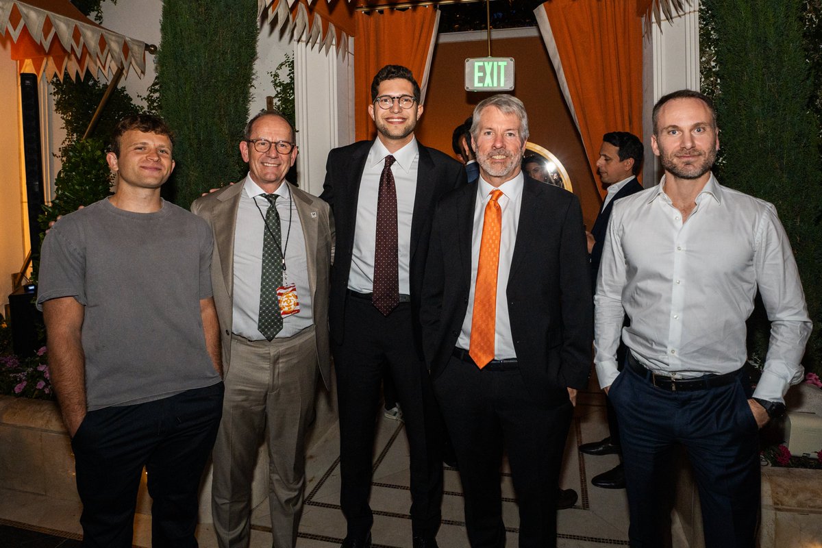 Brandon Lutnick (@brandonlutnick) on Twitter photo Incredible to be joined by the three largest Bitcoin Treasury companies in the world at <a href="/TheBitcoinConf/">The Bitcoin Conference</a>. <a href="/saylor/">Michael Saylor</a> <a href="/fgthiel/">Fred Thiel</a> <a href="/jackmallers/">Jack Mallers</a> <a href="/paoloardoino/">Paolo Ardoino 🤖</a> Incredible to be joined by the three largest Bitcoin Treasury companies in the world at <a href="/TheBitcoinConf/">The Bitcoin Conference</a>. <a href="/saylor/">Michael Saylor</a> <a href="/fgthiel/">Fred Thiel</a> <a href="/jackmallers/">Jack Mallers</a> <a href="/paoloardoino/">Paolo Ardoino 🤖</a>