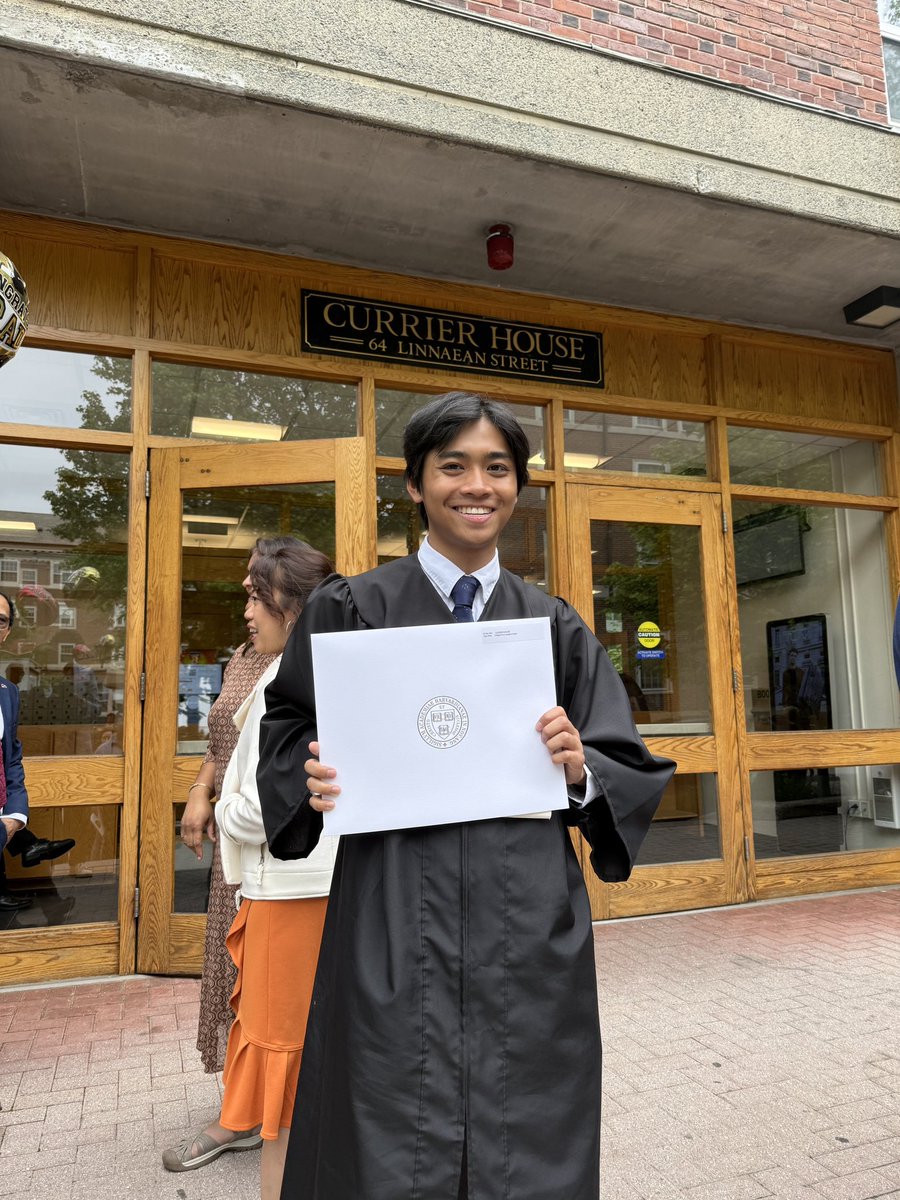 Jonathan Huang tweet media