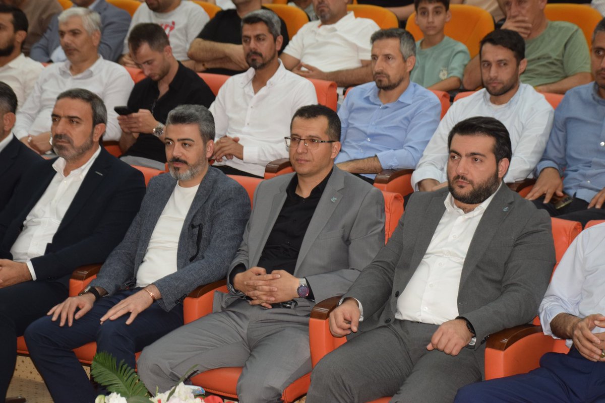 askonbatman's tweet photo. Şube başkanımız @selmannasiroglu @tugvabatman 5. Olağan Genel Kuruluna katıldı,yeniden il temsilciliğine seçilen @MehmetOnutcu ve ekibine başarılar dileriz. https://t.co/F6pczGGpiG