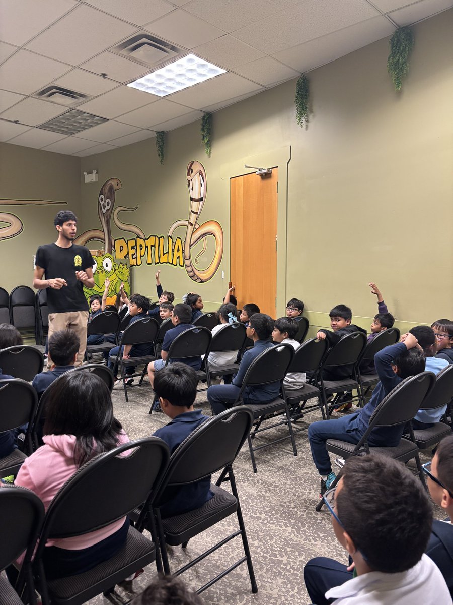 Mrs. Roti tweet media