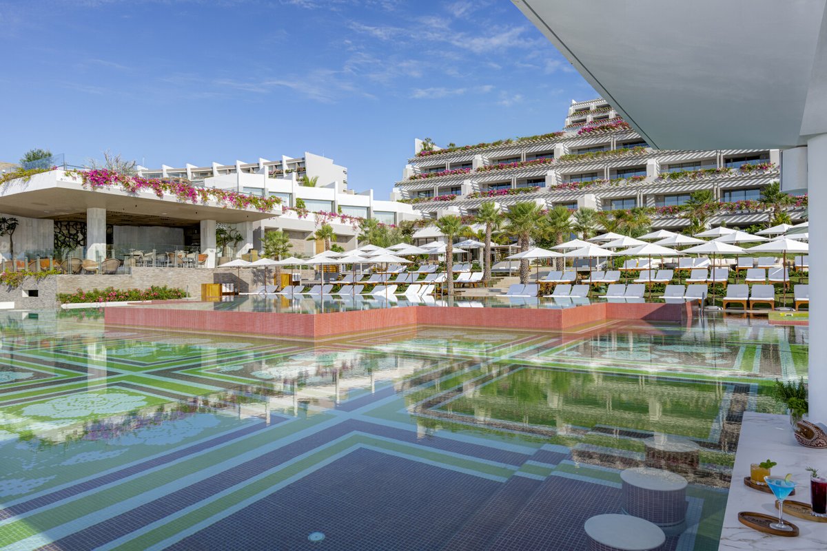 Ashley and Wale’s moment in Bravo´s Love Hotel is just the latest chapter in a long line of stories created here.

At Grand Velas Boutique Hotel Los Cabos emotion finds its setting.
#BoutiqueMoments #GrandVelasBoutiqueHotel