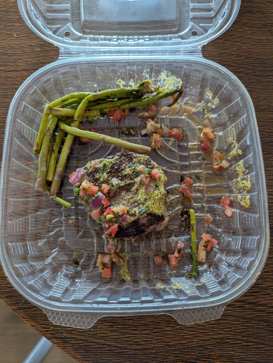Papasocks's tweet photo. @Chilis This is unacceptable!  A $17 meal!?!  I count 6 tiny asparagus.  How will you make this right? https://t.co/6ydkwrisJU