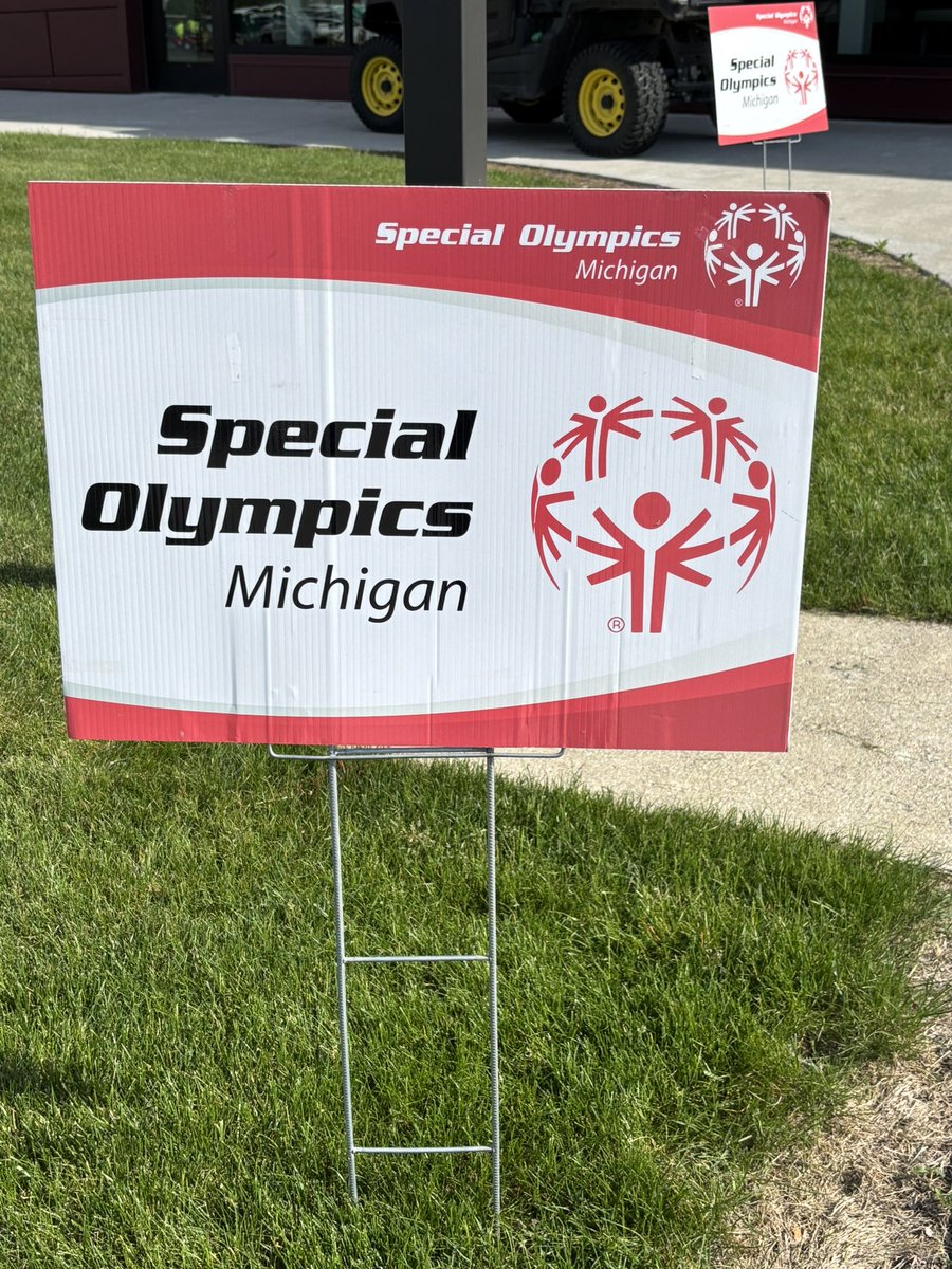 CoachHaydenMace's tweet image. Awesome couple of days coming up here in Mount Pleasant as Central Michigan hosts the Special Olympics Michigan Summer Games! Appreciate our players volunteering their time 🔥 🆙
“Let me win, but if I cannot win, let me be brave in the attempt.”