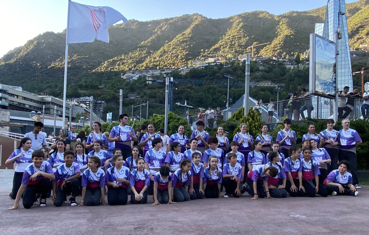 Esbart Laurèdia tweet media