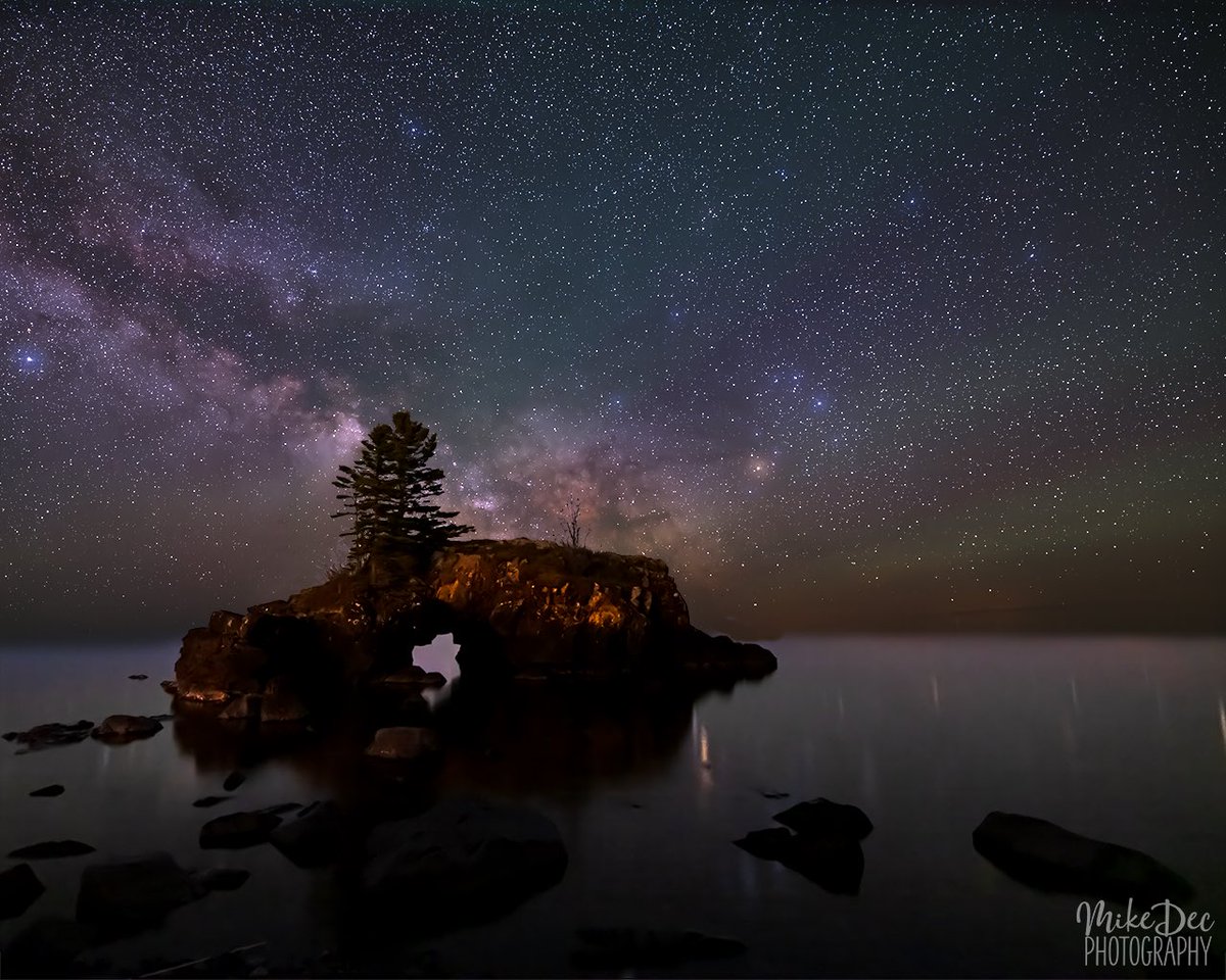 mikedec's tweet photo. The Milky Way at Hollow
Rock in Grand Portage, Minnesota, on Memorial Day, May 26, 2025. @WCCOShaffer @ChrisReeceWX @fox9weather @WrenClair5 @JYuhasKSTP @kare11wx @SerweWX @BelindaKARE11 @exploreminn @TheWildNorthTV @KSTP @WCCO @kare11 @kare11wx @KSTPWeather @wccoweather https://t.co/emBYOaYqQJ