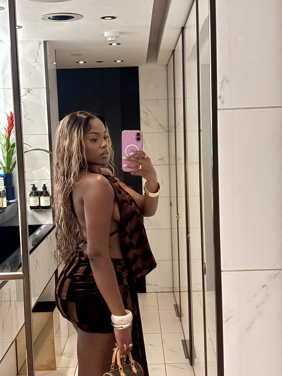 Ruth Rocwel (@ruthrocwel) on Twitter photo 