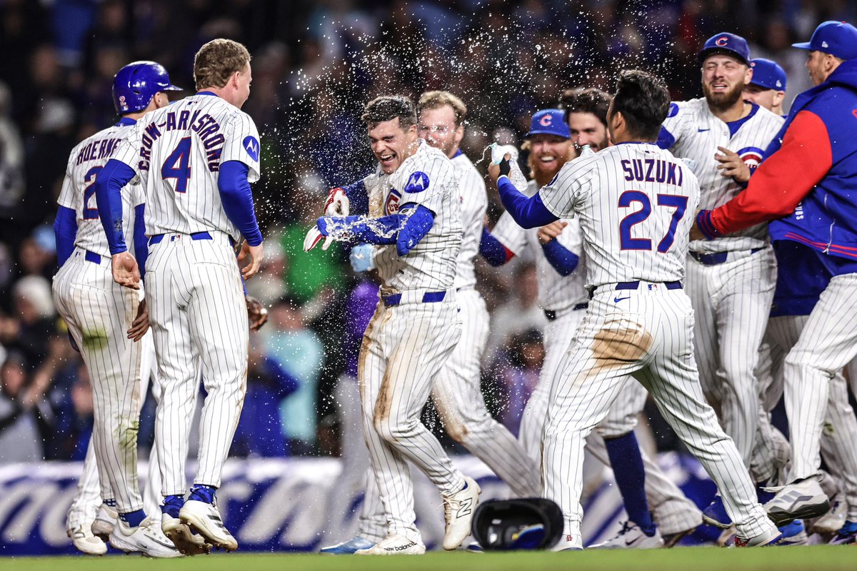 Walk off winner for <a href="/Cubs/">Chicago Cubs</a>