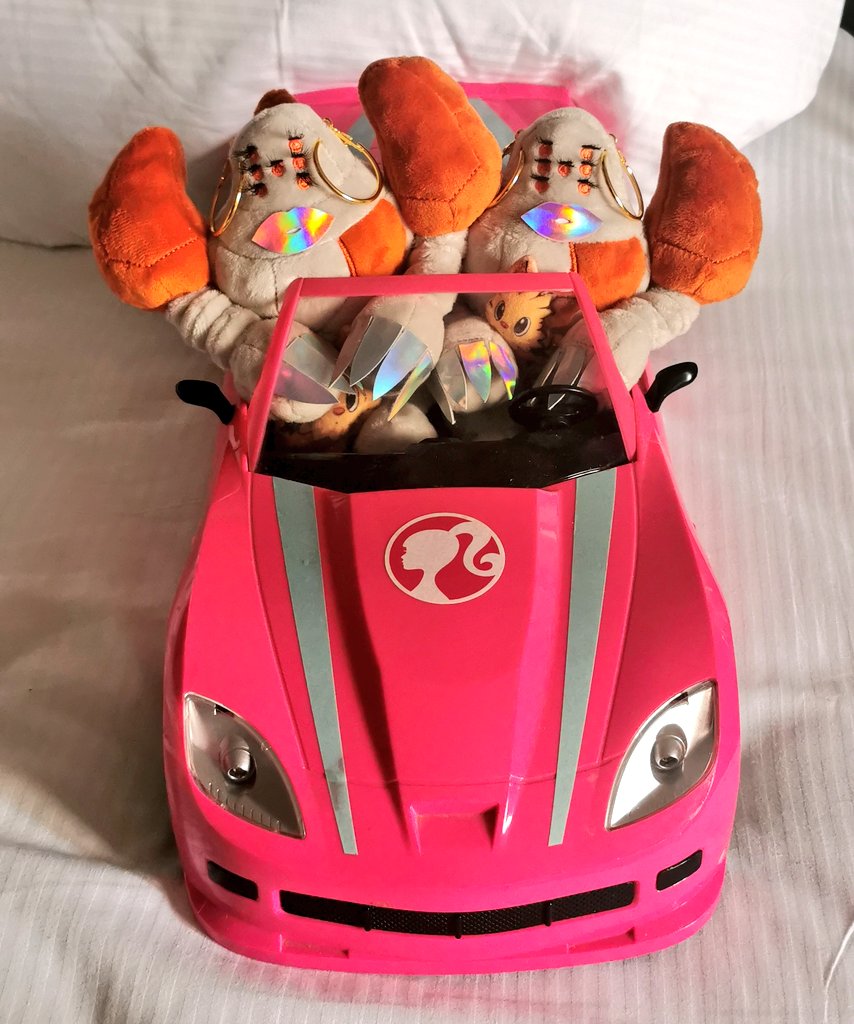 Plushie Labs tweet media