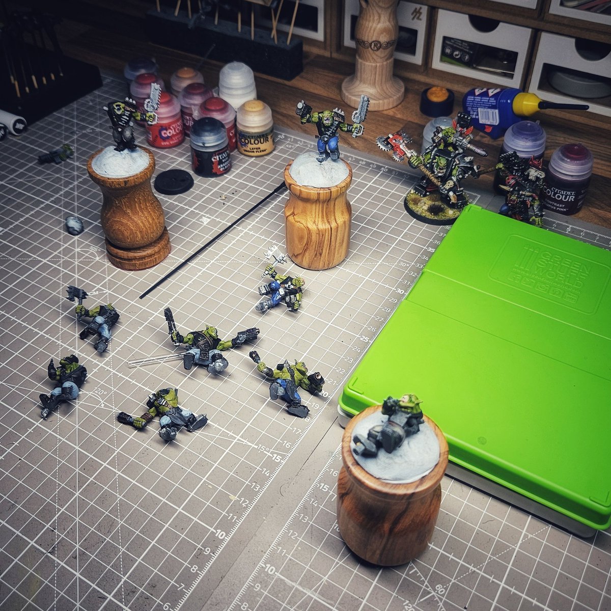 Nooooooooo..... They all came out to play! WAAAAAGH!

#warhammer #40k #warhammer40k #orks #orkses #waaaaaaagh