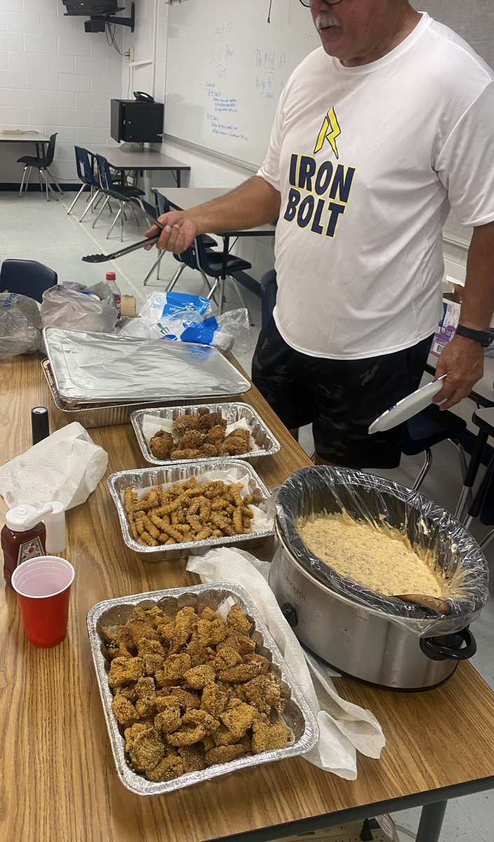 CannonW.I.N (@coachacannon) on Twitter photo That Ridge Community PE Department Pot Luck is still unanimously undefeated BYOF Bring Your Own Funk <a href="/coachtate9/">coach tate</a> That Ridge Community PE Department Pot Luck is still unanimously undefeated BYOF Bring Your Own Funk <a href="/coachtate9/">coach tate</a>