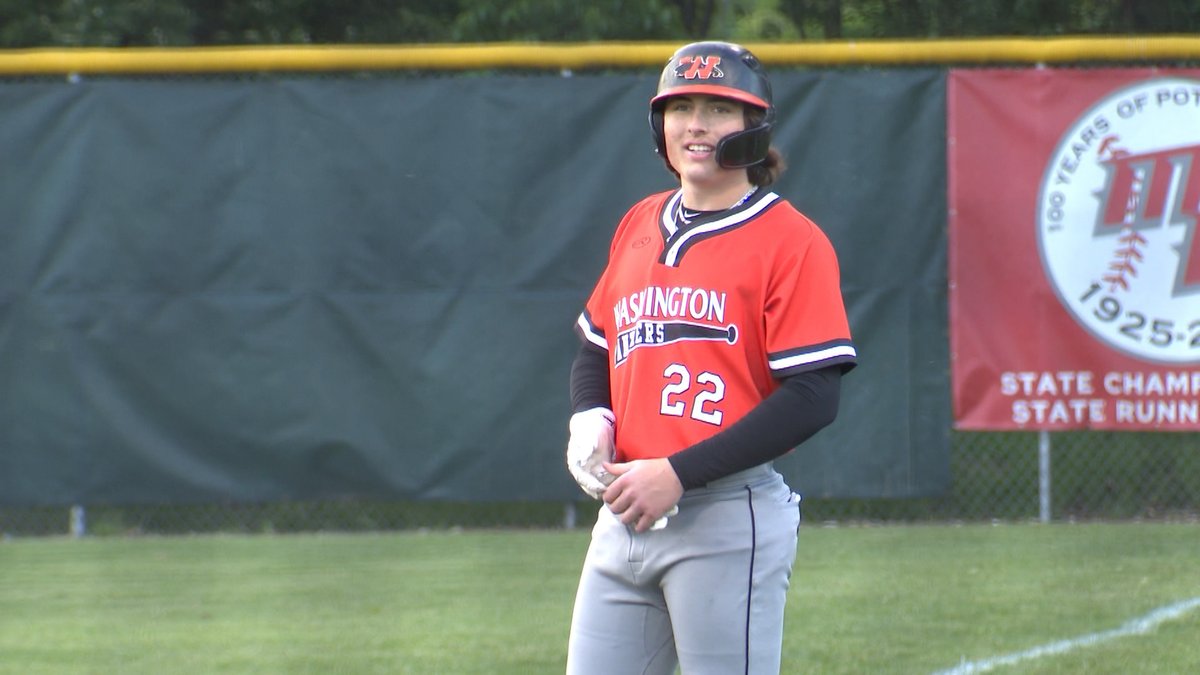 The name sounds familiar... 

Micah McCoy making a name for himself this season in Washington

Story: centralillinoisproud.com/sports/local-s…