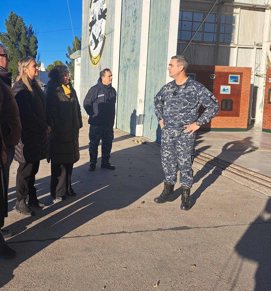 #Trelew Hoy visité la Base Aeronaval Almirante Zar ✈️
Conocimos la nueva aeronave para patrullaje marítimo y búsqueda y rescate, clave para la seguridad costera.
Gracias por la cálida recepción y el compromiso diario 🇦🇷