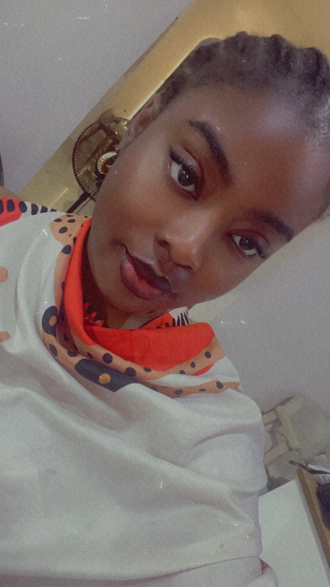 phani_x's tweet image. Four pics, one face.