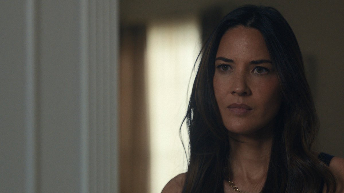 The Season 1 Finale of #YourFriendsAndNeighbors starring Jon Hamm is now streaming on #AppleTV+