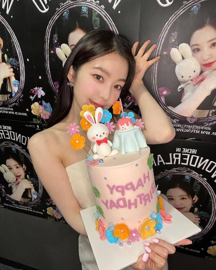 Happy birthday unnie! Hope you always be happy and healthy. Surrounded by good people and full of laughter! 🥳 <a href="/immyoouna/">Yoona, Lim.</a>