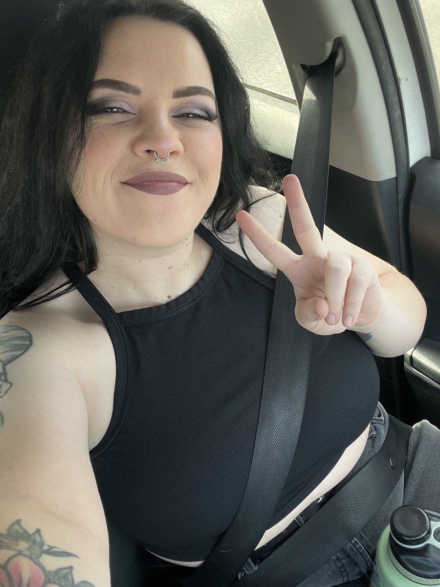 Can’t wait to see everyone at the alt star expo! 🖤