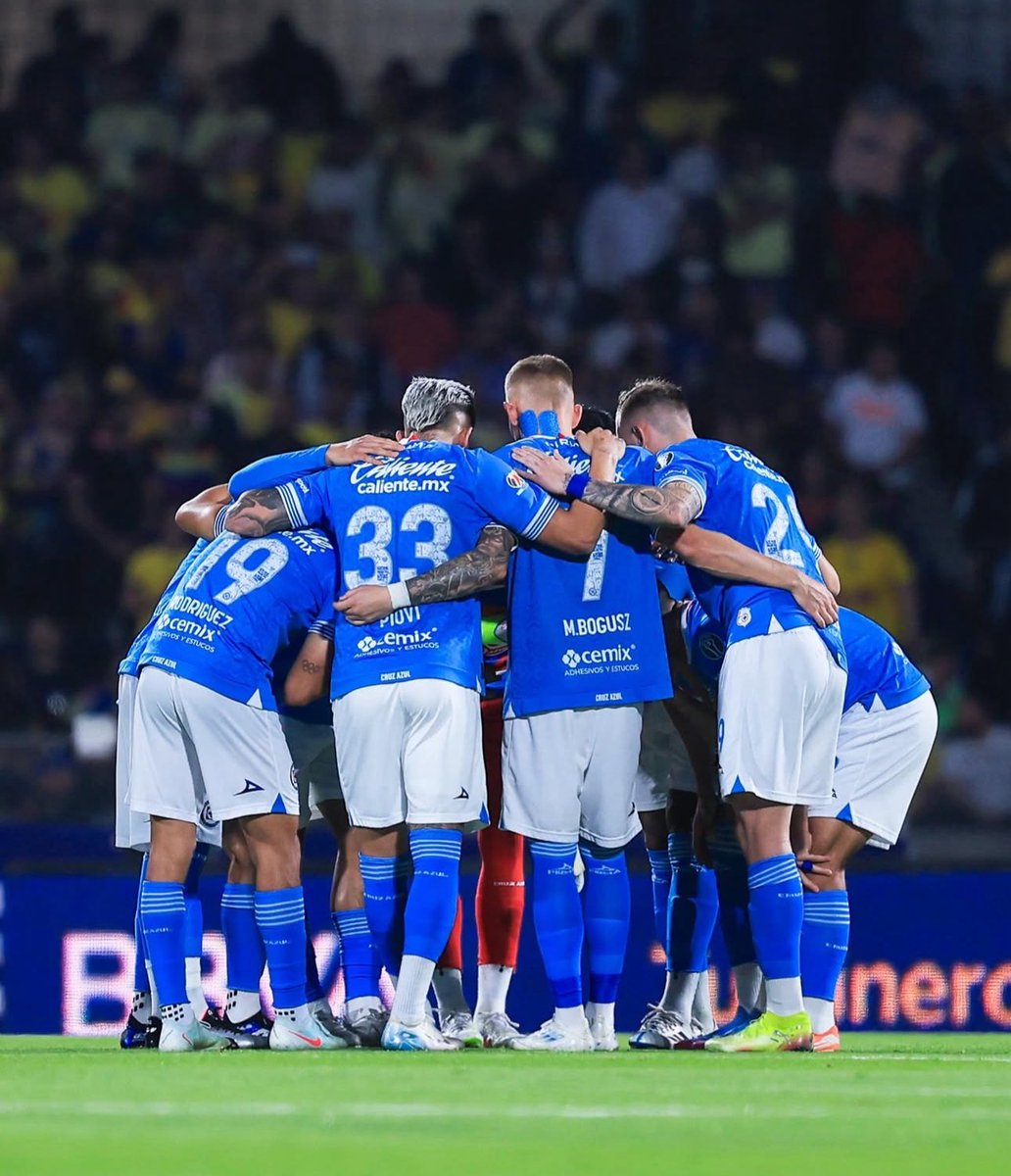 A_EsparzaOteo's tweet image. 11 CONVOCADOS EN @CruzAzul: 

Selección Mexicana: 🇲🇽

Jorge Sánchez, Jesús Orozco, Erik Lira, Charly Rodríguez y Ángel Sepúlveda 

Polonia: 🇵🇱 

Mateusz Bogusz 

Colombia: 🇨🇴 

Kevin Mier y Willer Ditta 

Sub 20: 🇲🇽

Emmanuel Ochoa, Jaziel Mendoza y Amaury Morales