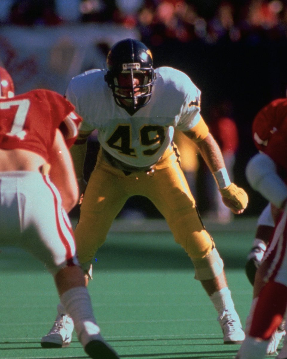 West Virginia Football (@wvufootball) on Twitter photo #ThrowbackThursday ∙ Celebrating the Mountaineer greats
Then and now, <a href="/CoachHaering/">Chris Haering</a> knows West Virginia football ✊ #ThrowbackThursday ∙ Celebrating the Mountaineer greats
Then and now, <a href="/CoachHaering/">Chris Haering</a> knows West Virginia football ✊