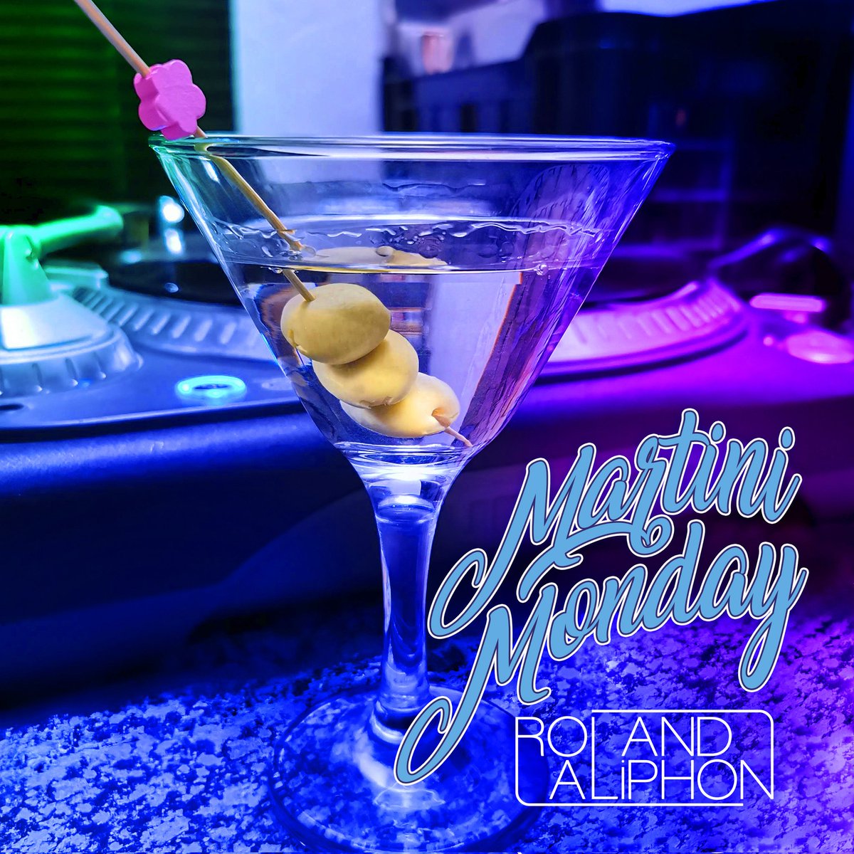RolandAliphon's tweet photo. 1 #deephouse #music #production released every #Friday for the last 4 Fridays. Done🥃 Onto the next project 🎹🎧 https://t.co/dn8ra2sRBG