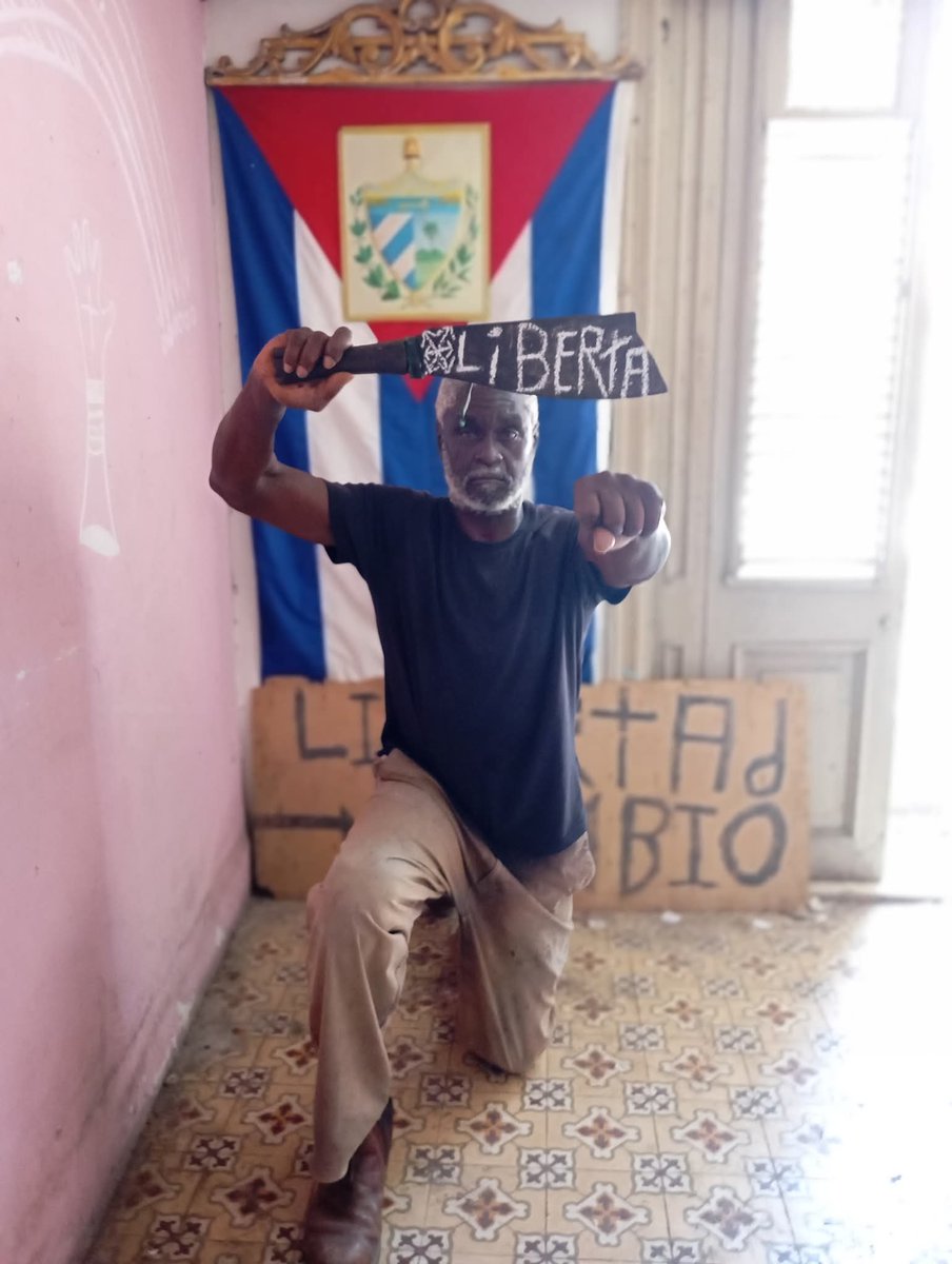 A las calles cubanos 
Con dignidad y por la LIBERTAD.