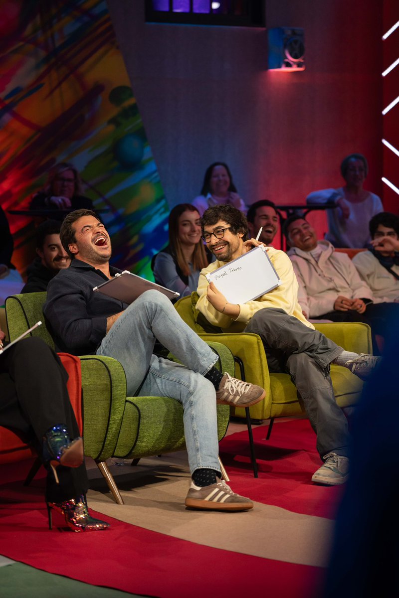 5meianoite tweet media