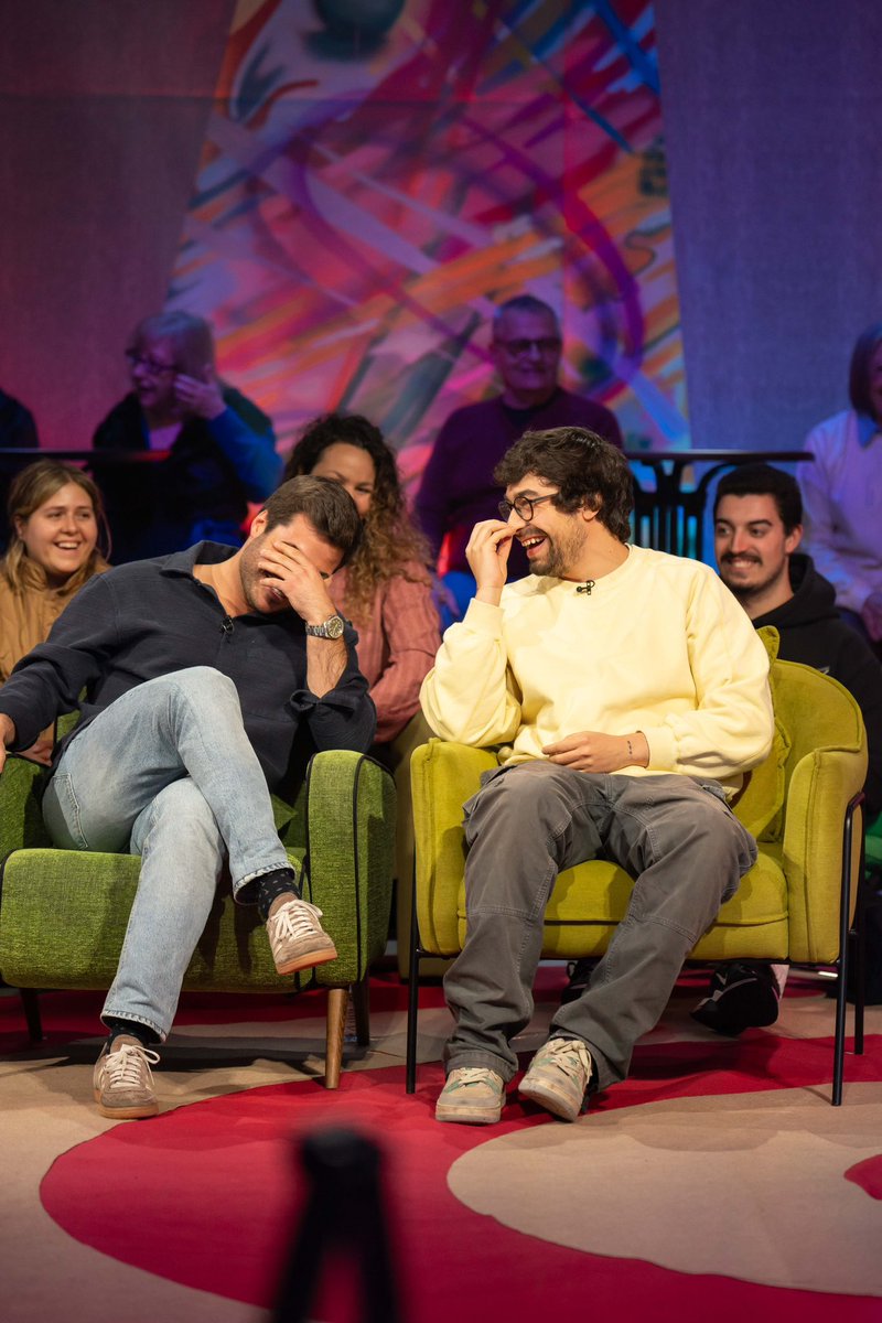 5meianoite tweet media