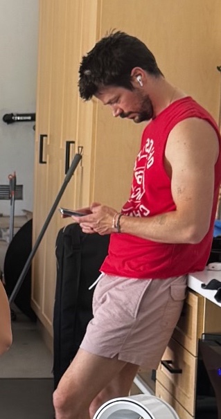 hourly grant gustin (@granthourly) on Twitter photo 
