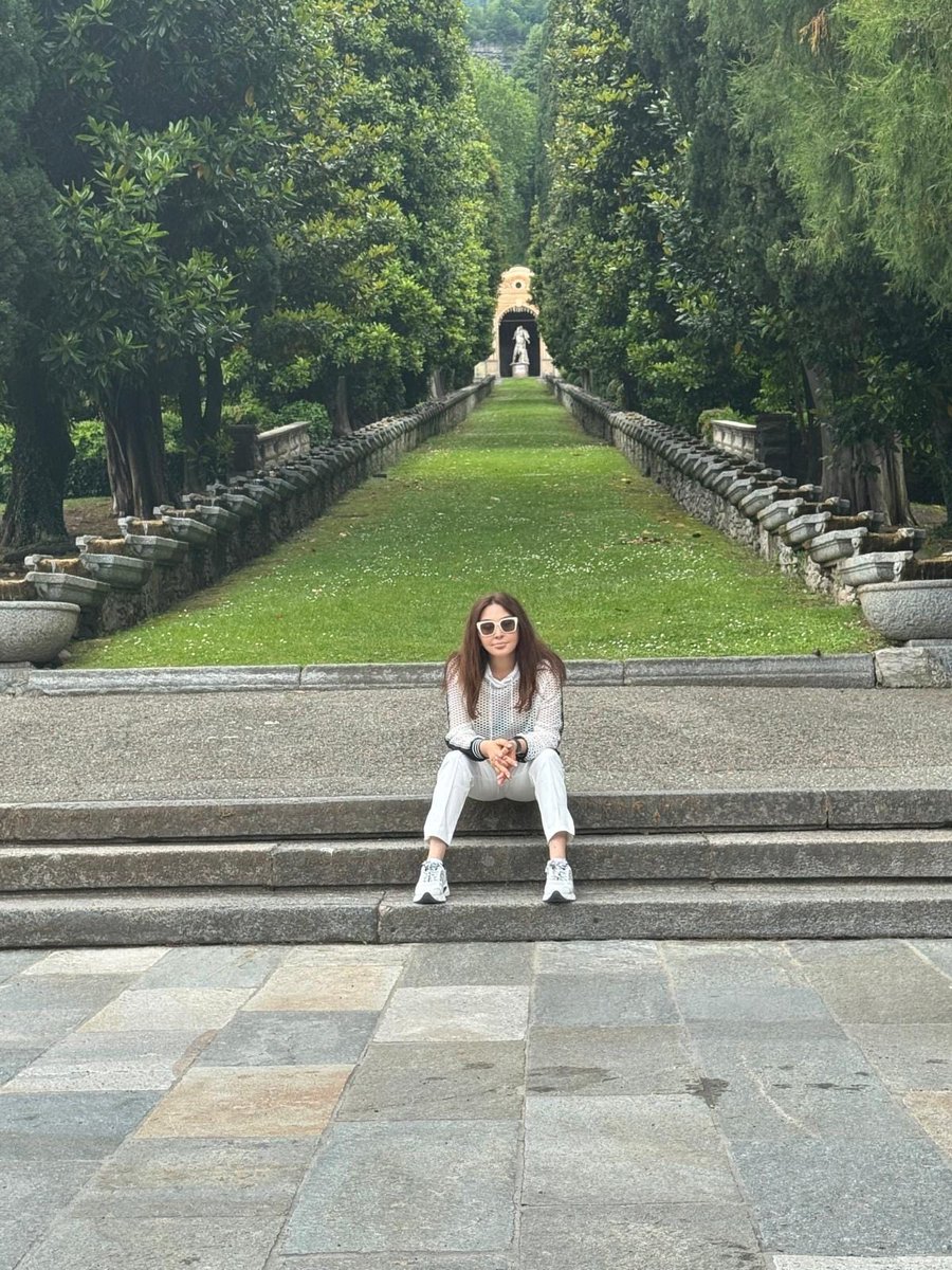 بعد شائعات عودة مرضها.. ونفي مكتبها الإعلامي الخبر عبر ET بالعربي، إليسا تشارك صور جديدة من إجازتها في إيطاليا💚🤍❤️
<a href="/elissakh/">Elissa</a>