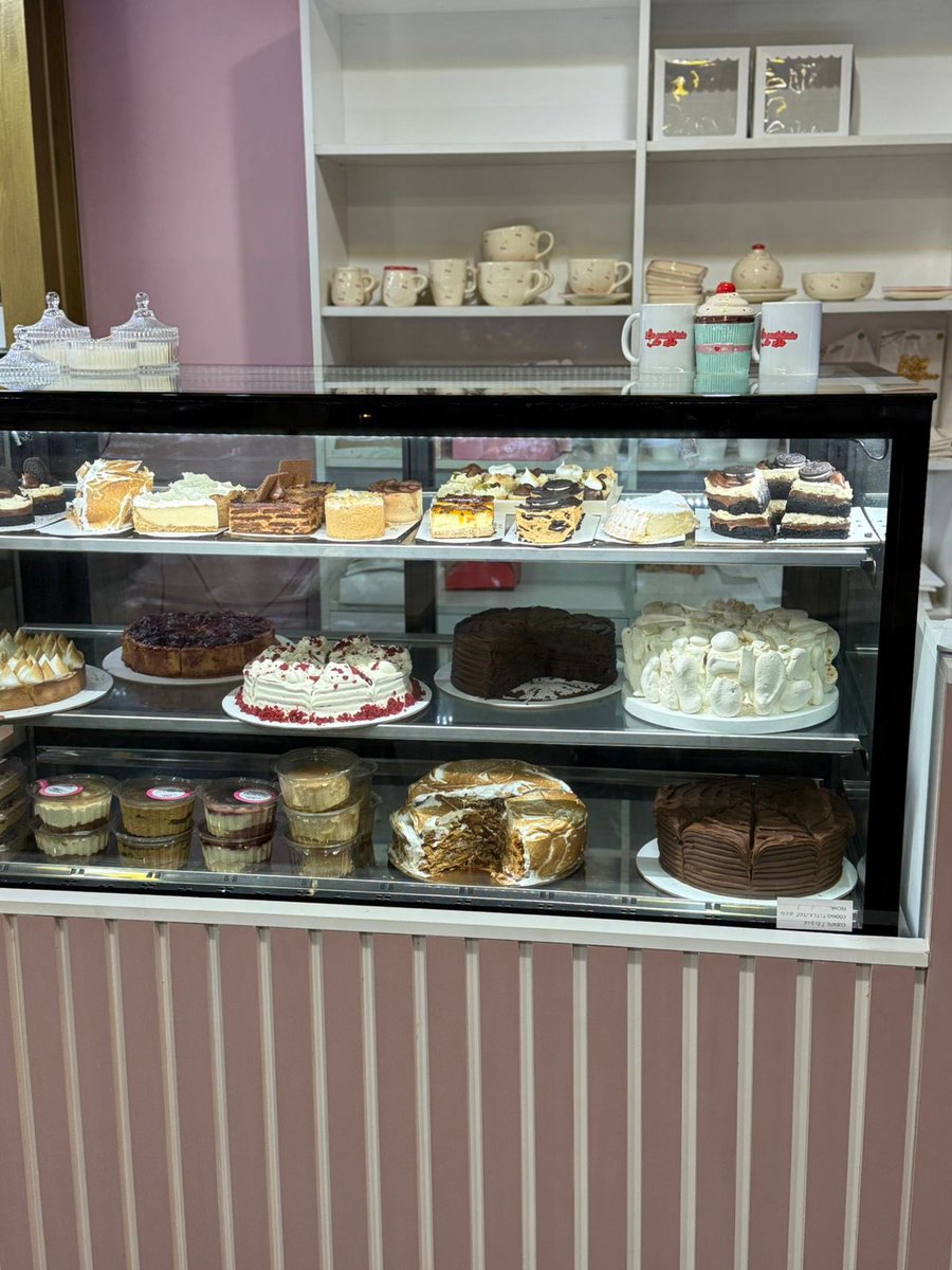 PreciosRosario2's tweet photo. 👉🏻 En Av. Pellegrini al 1300 abrió la Pastelería de Lis (en la Galería San José)

👉🏻 Churros, Medialunas, Café, Remo, Tortas. Todo casero 🫶 

👉🏻 Además pagando en efectivo, hacen el 10% de descuento

💰 $8.800 desayuno súper
💰 $2.000 cada churro 
💰 $7.200 porción de torta 

👉🏻 En breve pasaremos a degustar 🥰

Algunas #FotoTestigo 📸 que nos pasaron