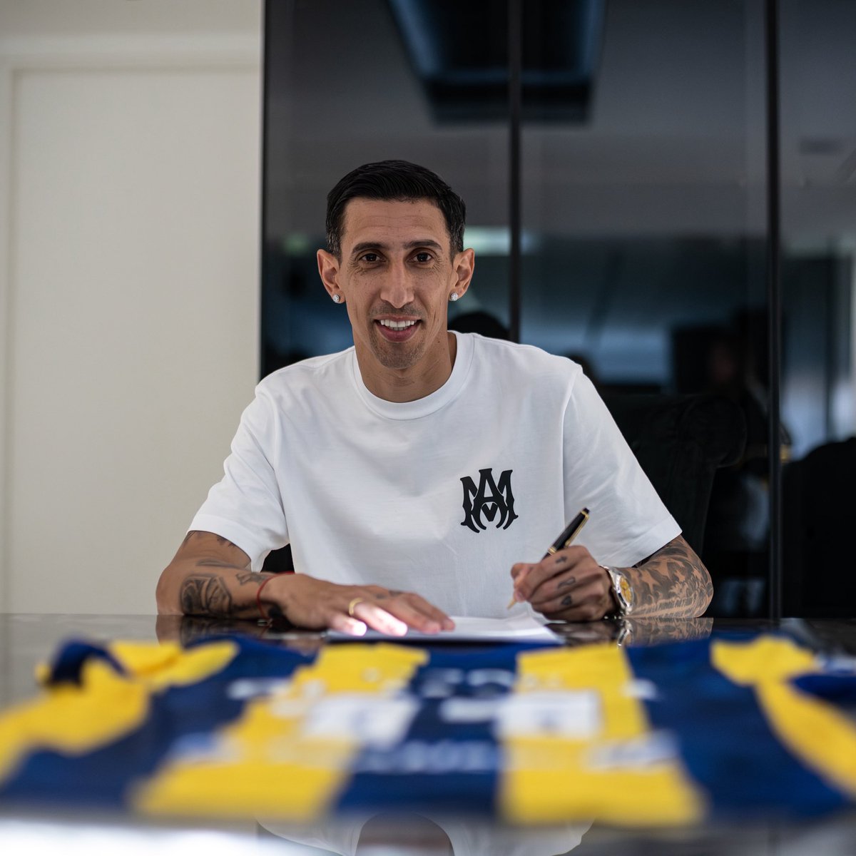 ✍️ Firma: Ángel Fabián Di María.