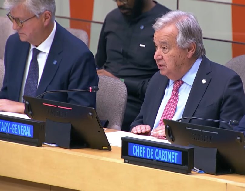 Ireland at UN (@irishmissionun) on Twitter photo “UN peacekeepers have helped improve millions of lives: protecting people, preserving peace & providing hope.”-SG <a href="/antonioguterres/">António Guterres</a>
🇮🇪 attended today’s #PKDay ceremony, to honour the invaluable contributions of more than 2 million peacekeepers over the last 7 decades.
🇺🇳🕊️ “UN peacekeepers have helped improve millions of lives: protecting people, preserving peace & providing hope.”-SG <a href="/antonioguterres/">António Guterres</a>
🇮🇪 attended today’s #PKDay ceremony, to honour the invaluable contributions of more than 2 million peacekeepers over the last 7 decades.
🇺🇳🕊️