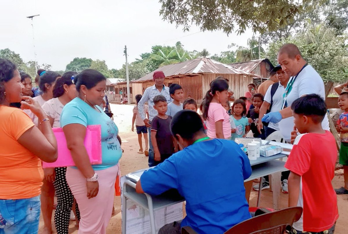 AlBarrancominas's tweet photo. La salud llegó hasta la comunidad de Carpintero 💪🏼🚤

El equipo de Enfermedades Emergentes y la Comisaría de Familia realizaron una jornada de desparasitación y educación preventiva para 50 niñas, niños y jóvenes de 1 a 14 años.

#SeguimosAvanzando https://t.co/YmrsmoI5M8