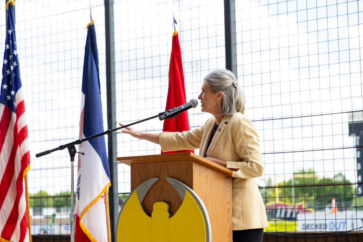 Joni Ernst (@senjoniernst) on Twitter photo I had the privilege of helping the Davenport community say farewell to some <a href="/IowaNatGuard/">Iowa National Guard</a> companies from the 224th Brigade Engineer Battalion as they deploy to serve in the Middle East.
Ā
Reflecting on when I was in their boots almost 22 years ago, Iām so proud of these I had the privilege of helping the Davenport community say farewell to some <a href="/IowaNatGuard/">Iowa National Guard</a> companies from the 224th Brigade Engineer Battalion as they deploy to serve in the Middle East.
Ā
Reflecting on when I was in their boots almost 22 years ago, Iām so proud of these