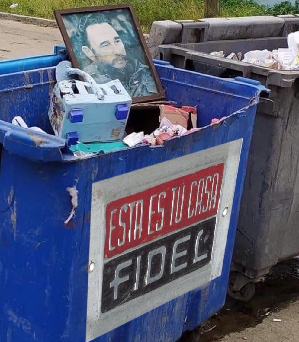 ¿Cómo se le cobra al adefesio de Fidel Castro, ya muerto, todos sus crímenes, mentiras, manipulaciones y experimentos?

No se le cobra. A él, no. Ya está muerto. Tarde, mal y con demasiadas víctimas arrastradas en su caída. Murió sin rendir cuentas, rodeado de alabanzas oficiales