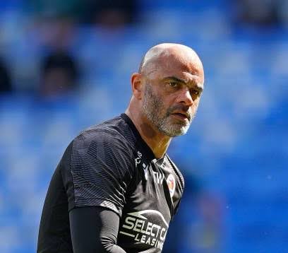 TalkReading's tweet photo. Tony Warner is set to leave Reading after 4 years with the club to become the new goalkeeper coach at Wigan. [@reluctantnicko] #readingfc https://t.co/PnP43BP2yQ