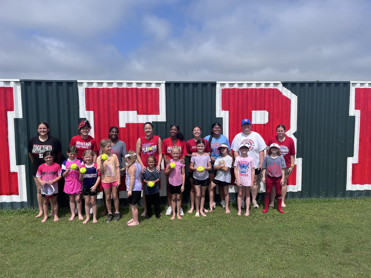 HHS Jag Softball tweet media