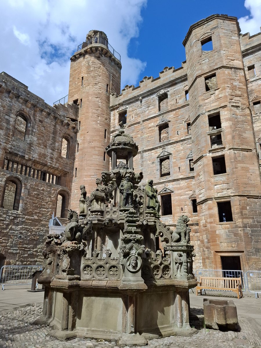 CDhubh's tweet image. Queen Margaret's Bower, Linlithgow Palace. Shame Roma & Micha
#respect