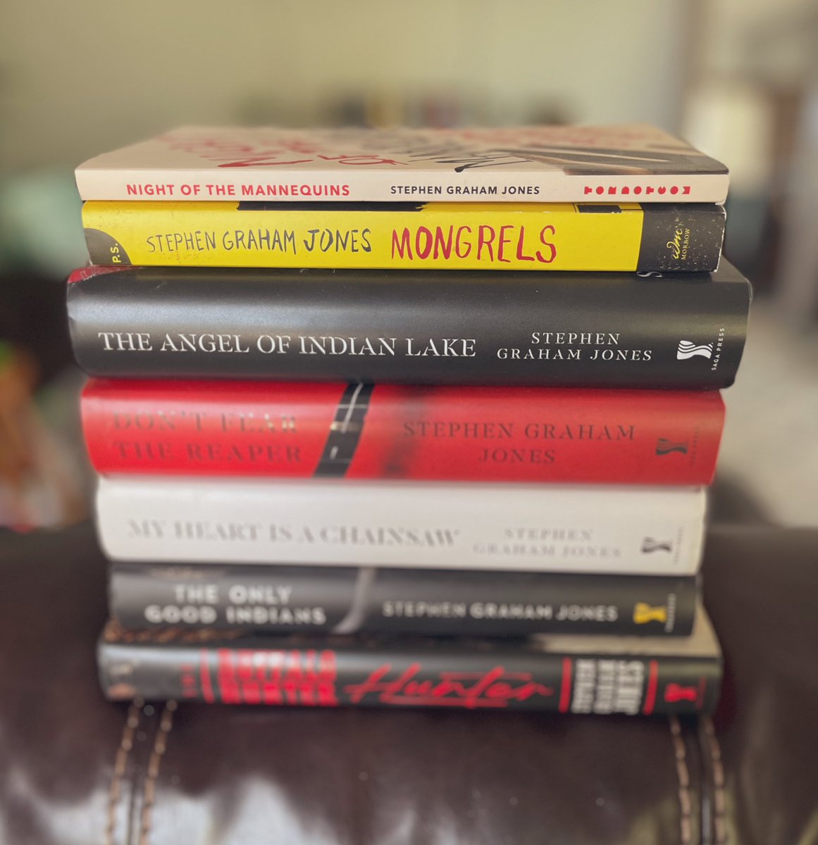 Favorite author bookstack 📚 

#booktwt #reading #HorrorCommunity