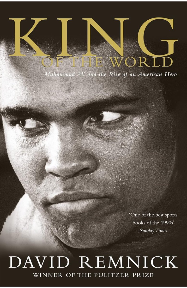 missprivelove's tweet image. Kendrick Lamar’s new belt design of Malcolm X & Muhammad Ali in New York City in 1963 by photographer Howard Bingham. This image first appears in the book “ King of the World: Muhammad Ali and the rise of an American Hero” by Pulitzer Prize-winning author, David Remnick. 🔥🔥…