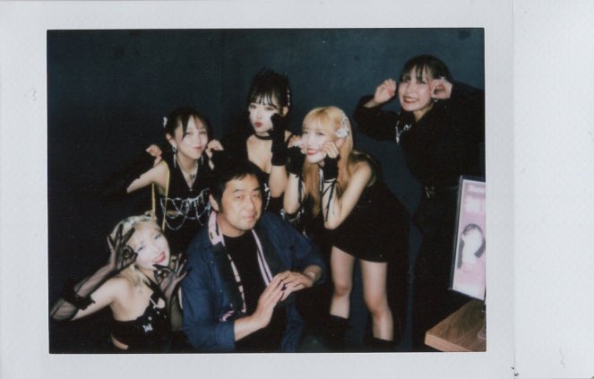 marui0901's tweet photo. 【ЯanaBライブ】
ステージ上ではカッコよく、特典会ではお茶目な皆さん。♬
いつも“神対応”ありがとうございます。(*^o^*)
#ranab
#ラナビー
@ranab1209
#KyoM
@kyom_ranab
#mina
@mina_ranab
#naco
@naco_ranab
#Lei
@lei_ranab
#Rilla
@rilla_ranab https://t.co/mAxJgH17jl