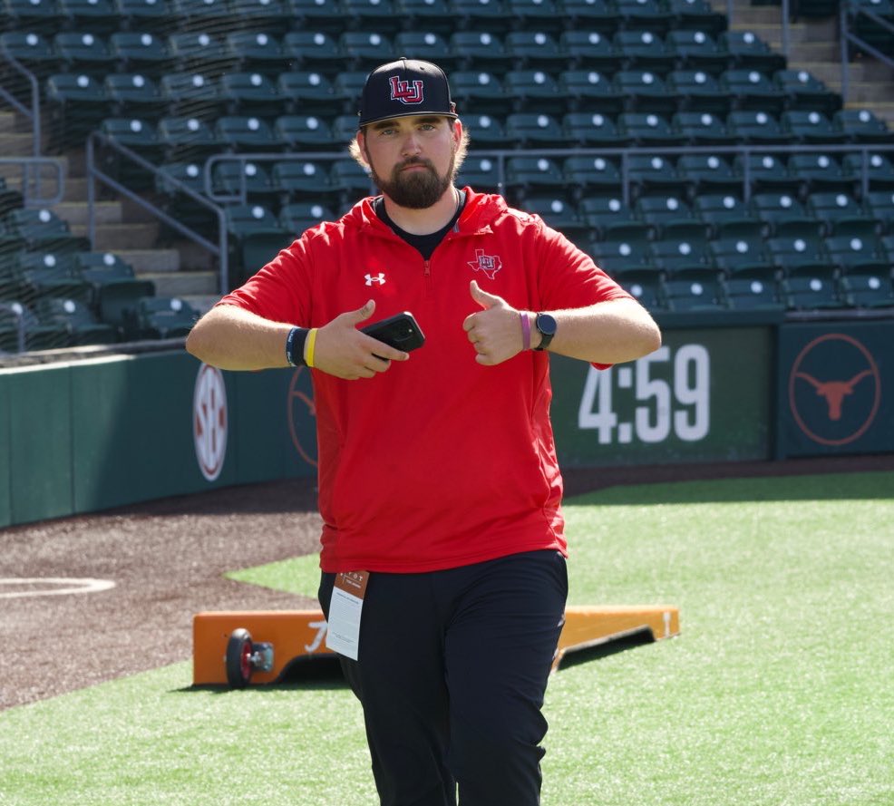 Micah_CBC's tweet photo. 🚨Sappy Post🚨

Thankful to have been along for the ride with @Lamar_Baseball this year.

I can’t thank @WillDavis44 enough for being so supportive of this page and allowing me to talk a sport I love.

The Cardiac Cards will always have a special place in my heart. https://t.co/dzDBz0W1UQ