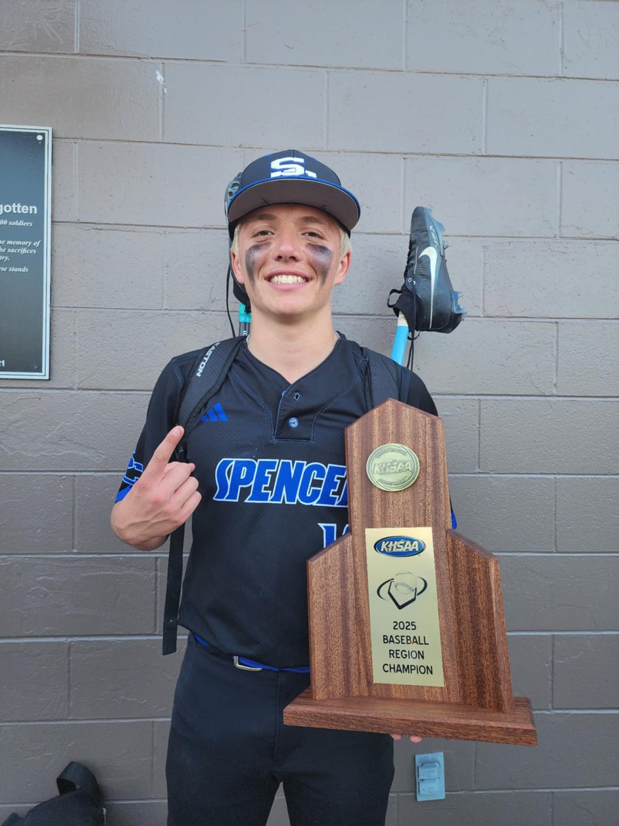 NoahCropp26's tweet photo. Region Champs!!! https://t.co/k2pibaIq1n